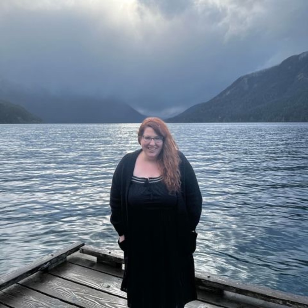 Meet your Posher, Monica